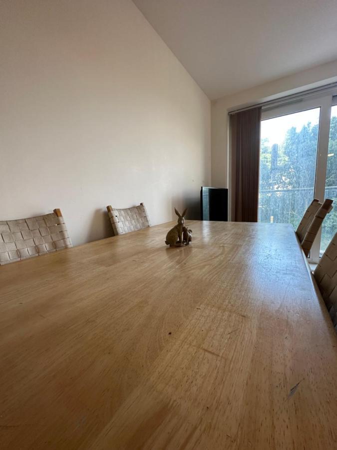 New Build 2 Bedroom With 2 Bath In Londres Extérieur photo