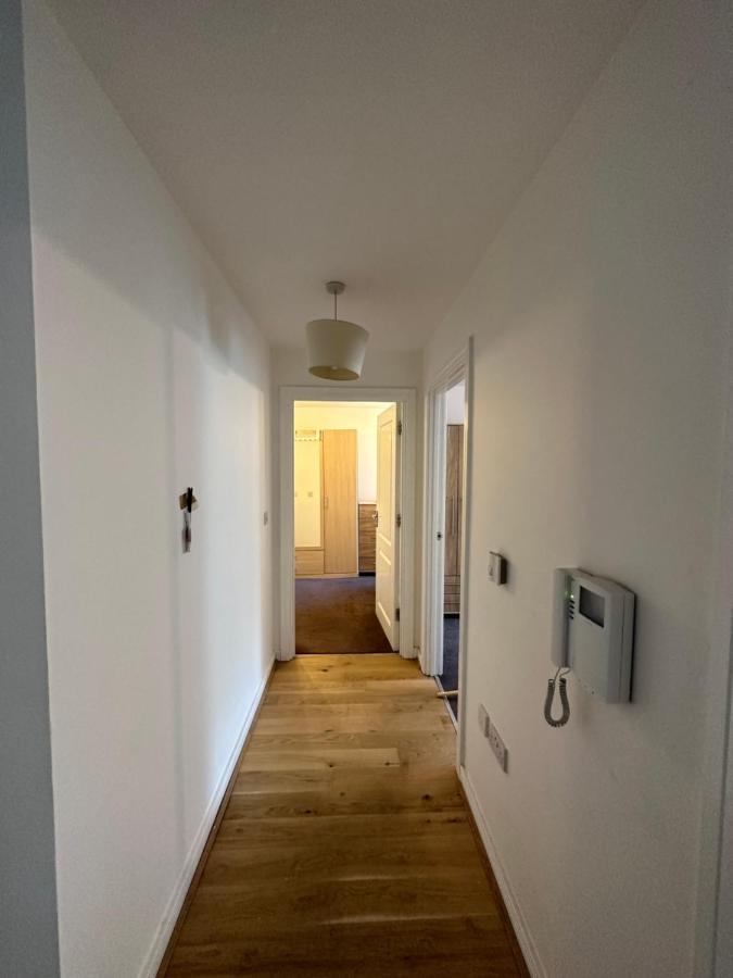 New Build 2 Bedroom With 2 Bath In Londres Extérieur photo